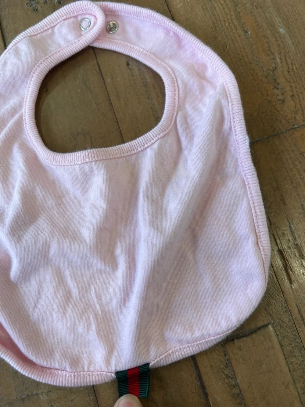 Gucci pale pink cotton bib 3-6 months grosgrain logo tag